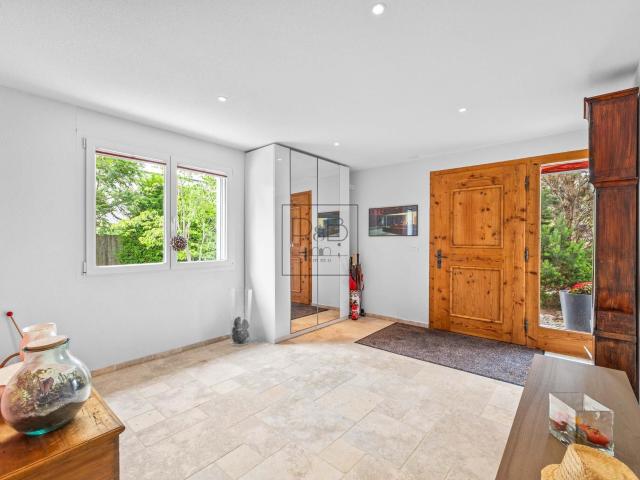 Single family house with 6.5 rooms on sale in Bulle 214 m² | dreamo. Ch