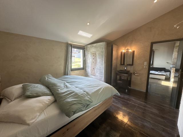 Single family house with 6.5 rooms on sale in Feldbach 157 m² | dreamo. Ch