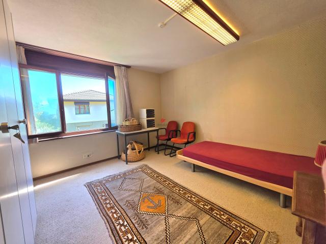 Single family house with 6.5 rooms on sale in Orpund 228 m² | dreamo. Ch