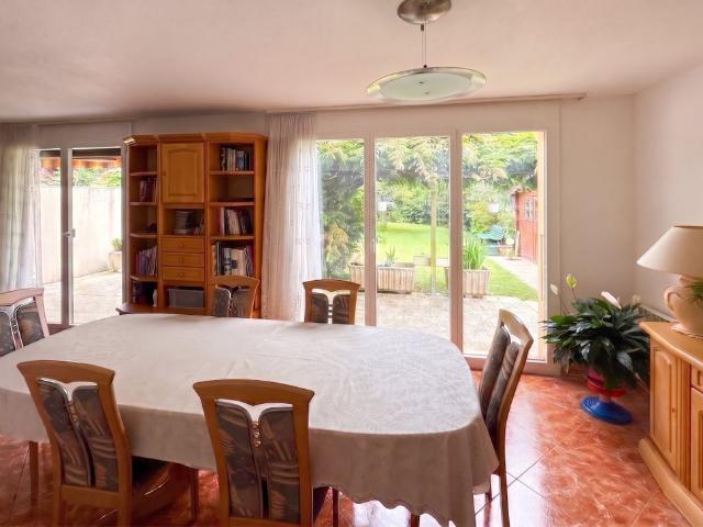 Single family house with 6.5 rooms on sale in Le Mont sur Lausanne 160 m² | dreamo. Ch