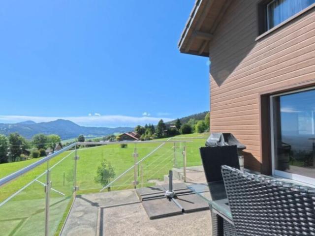 Single family house with 6.5 rooms on sale in Les Rasses 224 m² | dreamo. Ch
