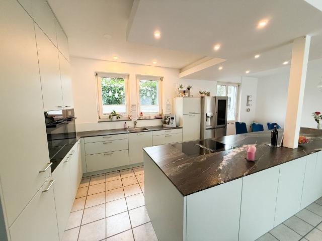 Single family house with 6.5 rooms on sale in Safnern 200 m² | dreamo. Ch