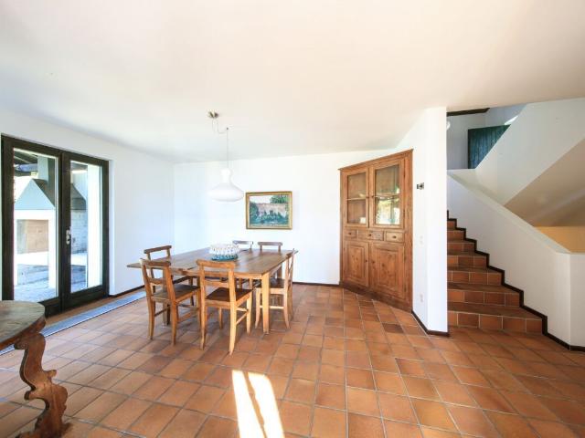 Single family house with 6.5 rooms on sale in Riazzino 280 m² | dreamo. Ch