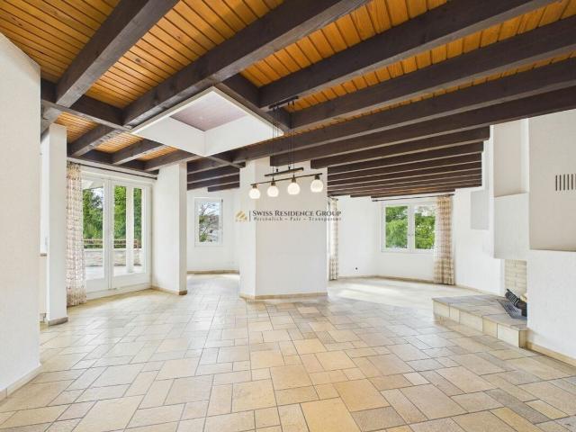Single family house with 6.5 rooms on sale in Rudolfstetten 275 m² | dreamo. Ch