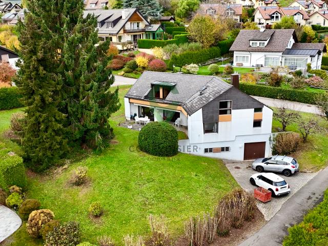 Single family house with 6.5 rooms on sale in Zone 220 m² | dreamo. Ch