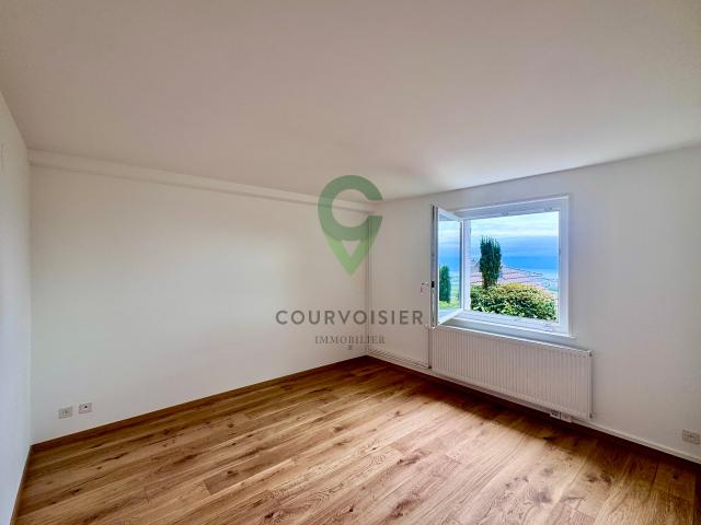 Single family house with 6.5 rooms for rent in Arzier Le Muids 180 m² | dreamo. Ch