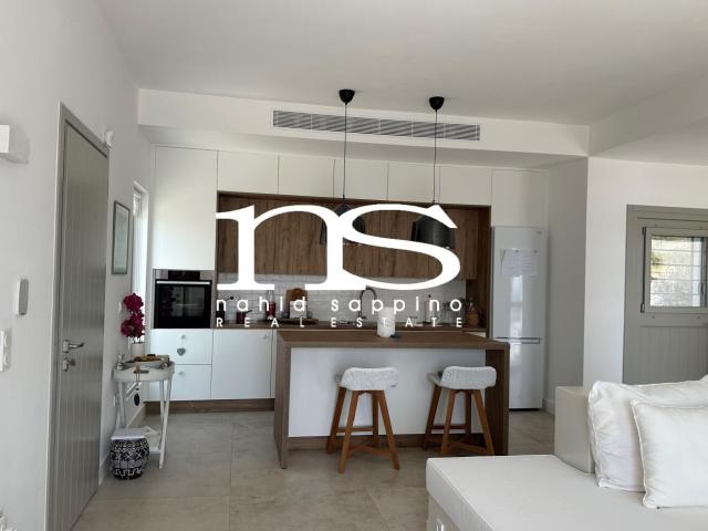 Single family house with 6 rooms on sale in Antiparos / GRÈCE 220 m² | dreamo. Ch