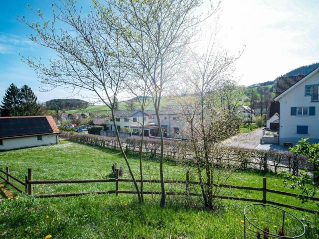 Single family house with 6 rooms on sale in Bennwil 157 m² | dreamo. Ch