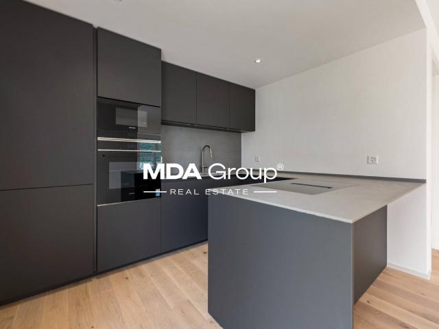 Single family house with 6 rooms on sale in Collina d'Oro 243 m² | dreamo. Ch
