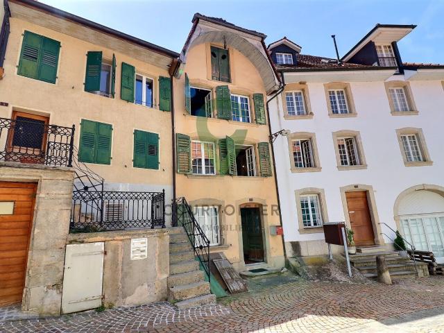 Single family house with 6 rooms on sale in Estavayer le Lac 205 m² | dreamo. Ch
