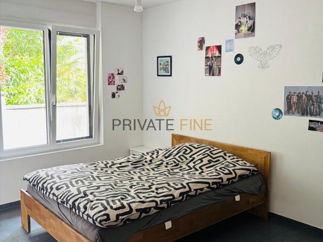 Single family house with 6 rooms on sale in Golino 300 m² | dreamo. Ch