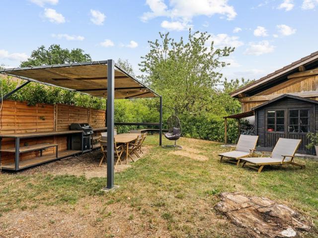 Single family house with 6 rooms on sale in Laconnex 180 m² | dreamo. Ch