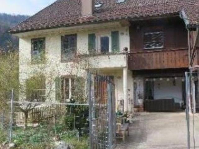 Single family house with 6 rooms on sale in Roches Ref 08102408184 | dreamo. Ch