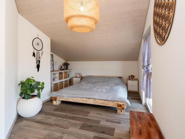 Single family house with 8.5 rooms on sale in Fontaines 234 m² | dreamo. Ch