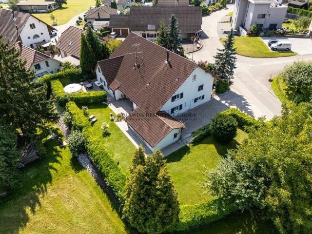 Single family house with 8.5 rooms on sale in Safenwil 252 m² | dreamo. Ch