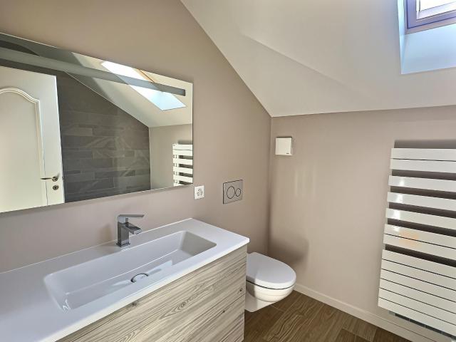 Single family house with 8 rooms for rent in Thônex 225 m² | dreamo. Ch