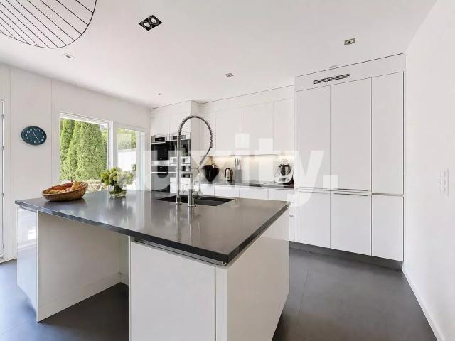 Single family house with 8 rooms for rent in Genthod 180 m² | dreamo. Ch
