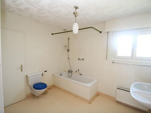 Single family house with 8 rooms on sale in Echallens 350 m² | dreamo. Ch