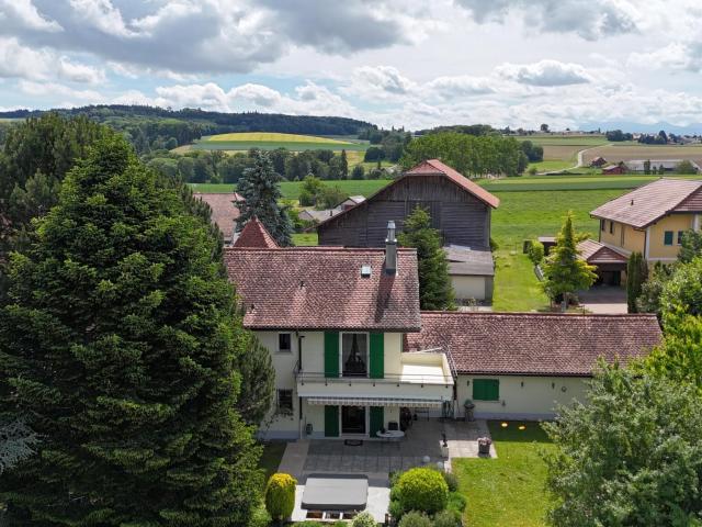 Single family house with 8 rooms on sale in Lausanne 279 m² | dreamo. Ch