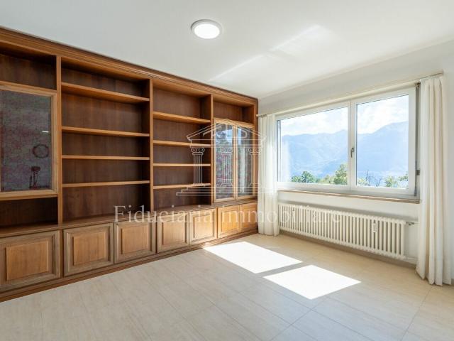 Single family house with 8 rooms on sale in Locarno 394 m² | dreamo. Ch