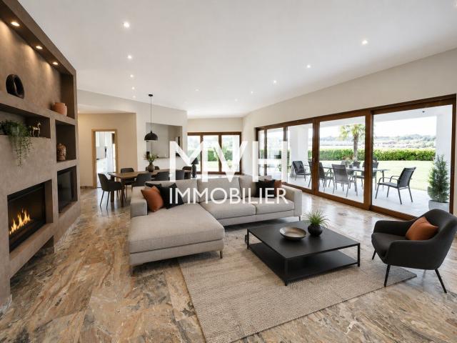 Single family house with 9 rooms for rent in Vessy 384 m² | dreamo. Ch
