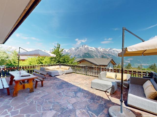 Single family house with 9 rooms on sale in Nendaz 325 m² | dreamo. Ch
