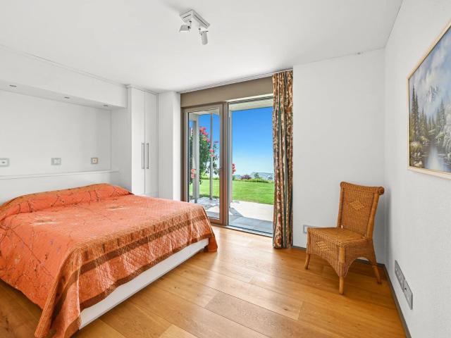 Single family house with 9 rooms on sale in Blonay Saint Légier 450 m² | dreamo. Ch