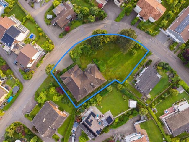 Single family house with 9 rooms on sale in Emmen 480 m² | dreamo. Ch