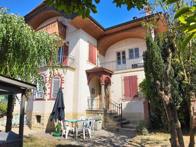 Single family house with 9 rooms on sale in Grandcour 178 m² | dreamo. Ch