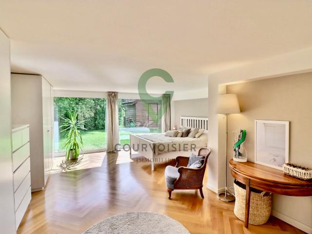 Single family house with 9 rooms on sale in Zone 284 m² | dreamo. Ch