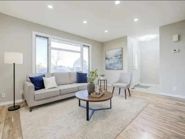 Single house 4 bedrooms with garage