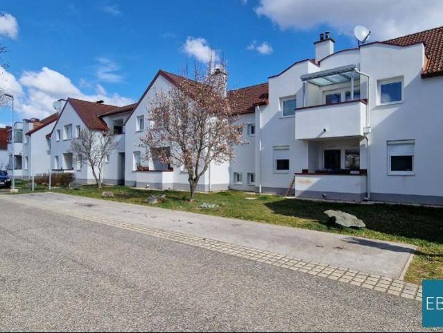 Single oder Pärchenwohnung im 1.OG mit Loggia