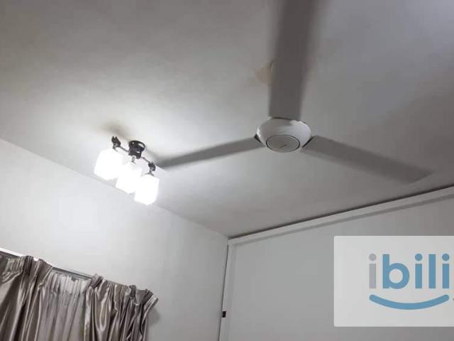 Single or Medium Rooms Suria Jelatek, near LRT, 10mins KLCC, next to Gleneagles, GE Mall