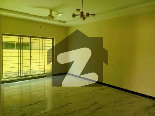 Single lane chance deal 300 sq yd brand new house on sale askari 6