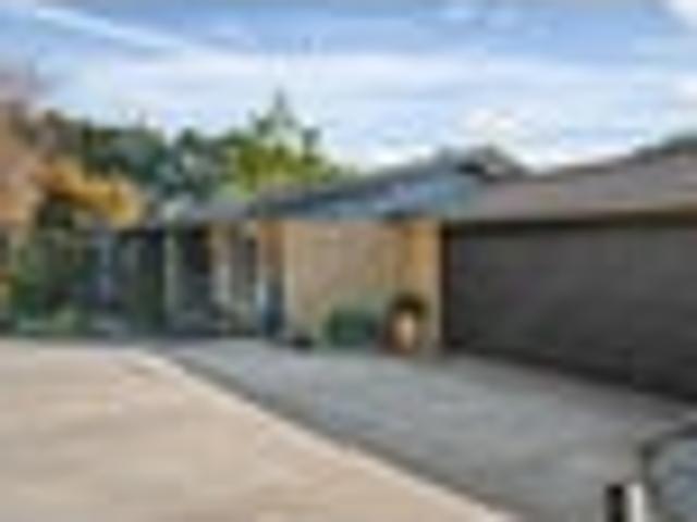Single Level Brick Home with Peaceful Bush Views