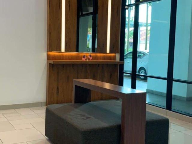 Single Male Room plus owner parking for rent @ Bukit Indah JB