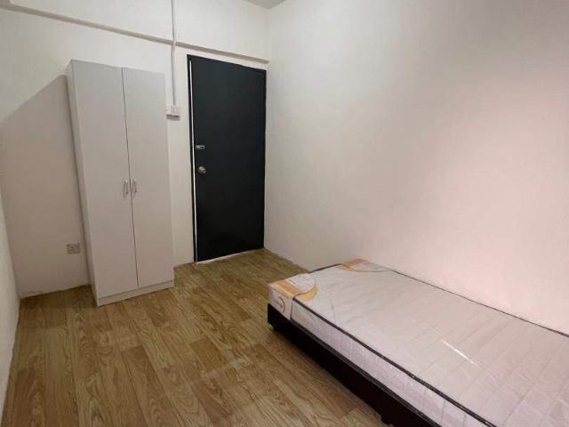 Single Medium Room