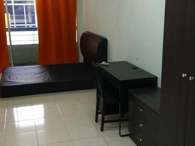 Single/ middle Room at Cyberia SmartHomes, Cyberjaya
