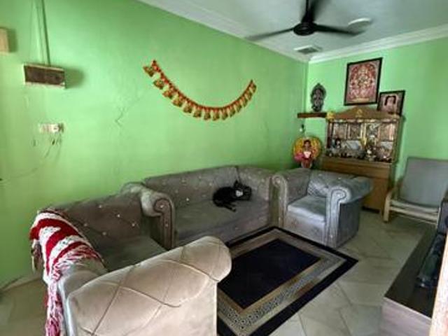 Single sty terrace house Jalan Kejayaan 64 Taman Universiti for Sale