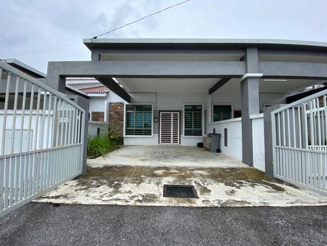 Single storey at Jalan Impian 5 Taman Tehel Impian Bukit Katil