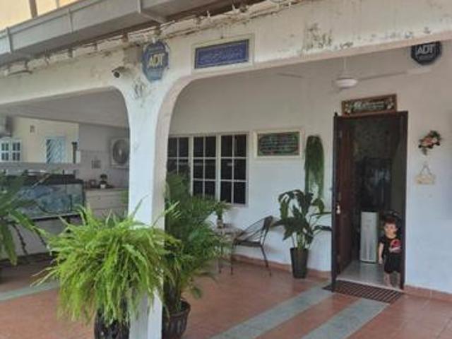 Single storey at pj sek 14 pj