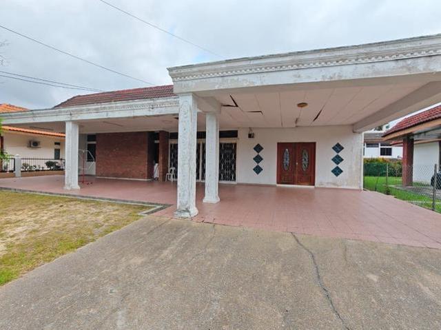 Single Storey BUNGALOW Taman Paroi Jaya Ampangan Seremban