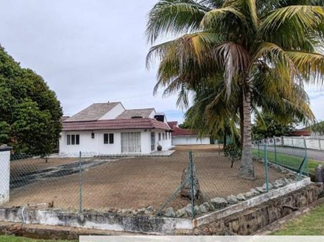 Single Storey Bangalow Endlot for Sales Alor Gajah, Melaka
