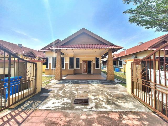 Single Storey BANGLO HOUSE Kg Lombong Seksyen 29 Near QUAYSIDE MALL