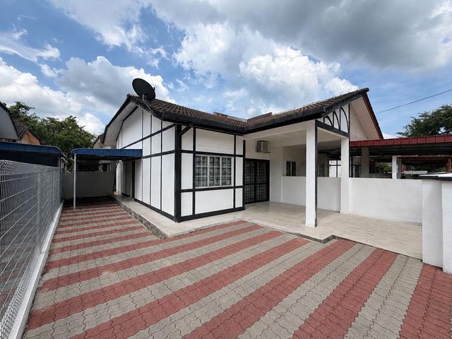 Single Storey Cluster Taman Banting Baru Banting