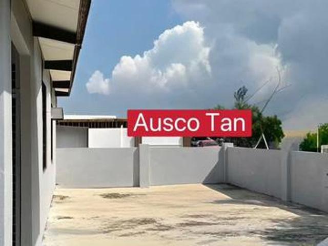 Single storey corner unit simpang Ampat