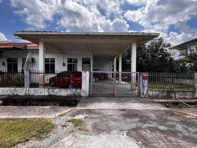 Single Storey Corner House Taman Bougenvilla Sibu