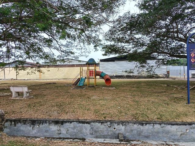 Single Storey Corner Lot for Sale