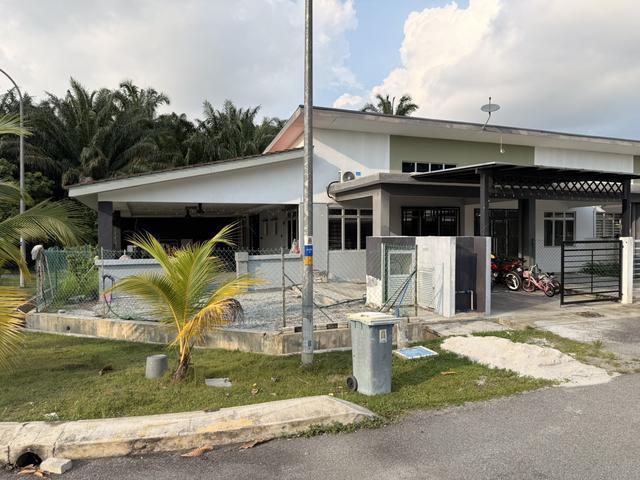 Single Storey Corner Lot Taman Langat Utama KLIA