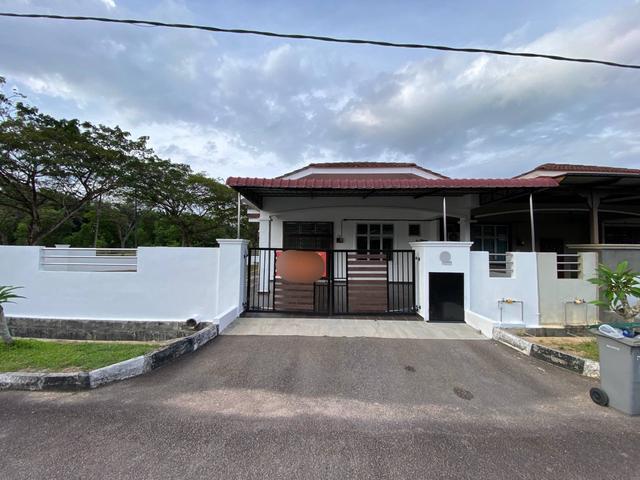 Single Storey Corner Lot Taman Saujana Kluang Johor Flexible Booking